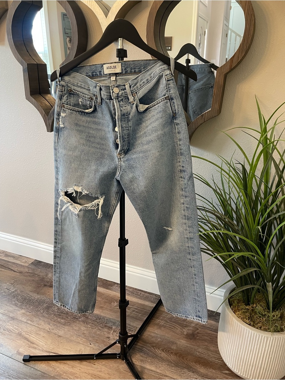 Agolde Crop Light Wash Straight-Leg Jeans with Distressing - Picture 2 of 6